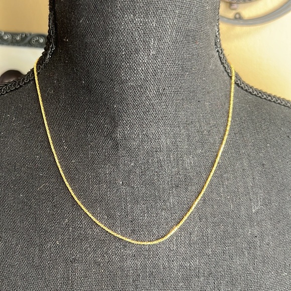14 karat gold over silver 1 Mm box link chain; 18 in. - Picture 4 of 5